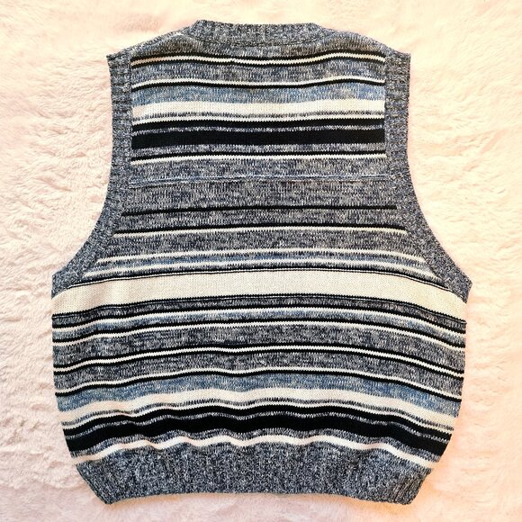 St. John's Bay Authentic Vintage Women's Vest V-Neck Nordic Fair Isle Size L - Picture 3 of 6